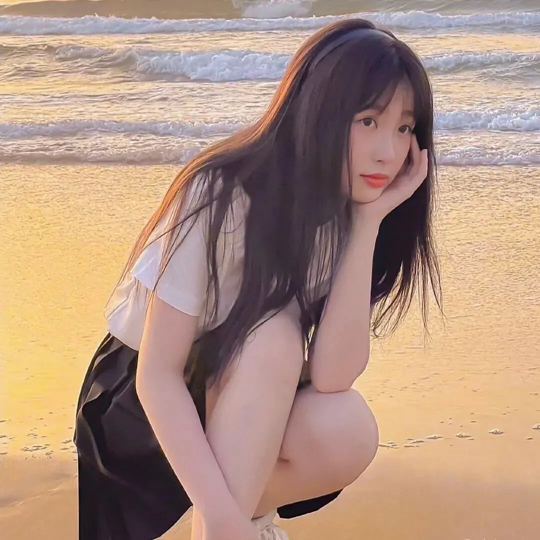 伴游女王